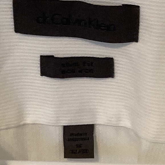 White dress shirt Calvin Klein - Picture 2 of 2